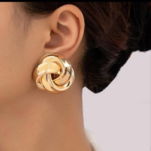Knot Earring - Image 3
